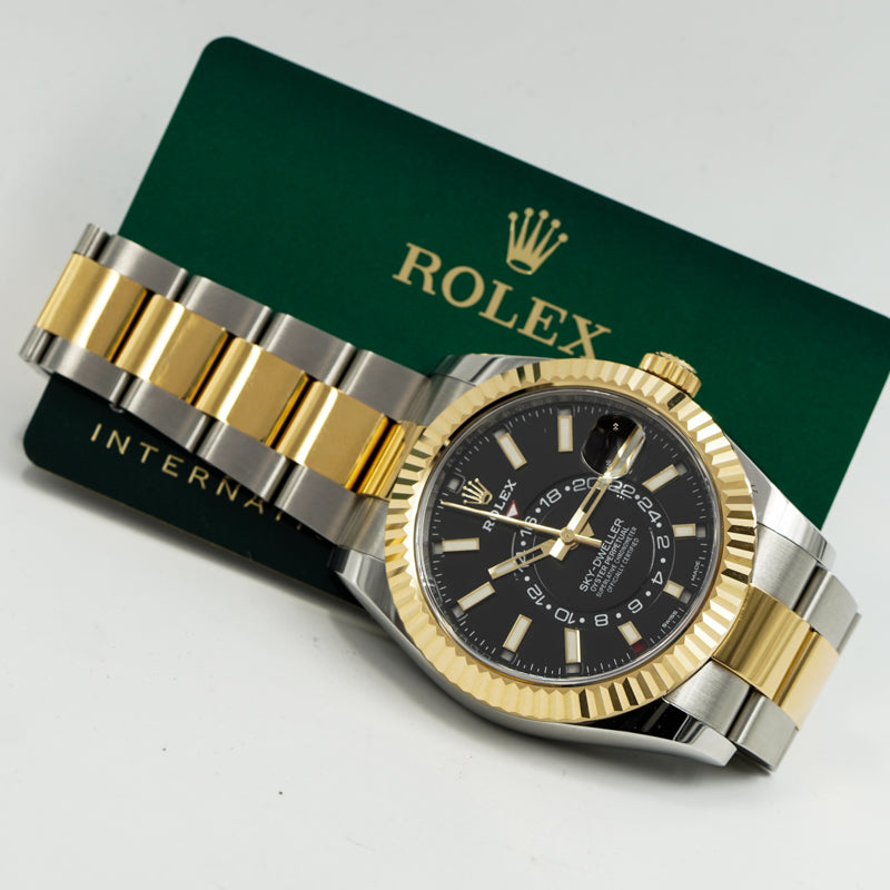 Rolex Sky Dweller 326933 21 Black Dial 42mm W Card Two Tone