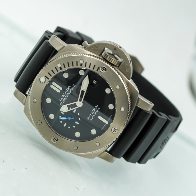 SOLD 11 21 23 Panerai Luminor Submersible PAM01305 47mm Titanium 2017