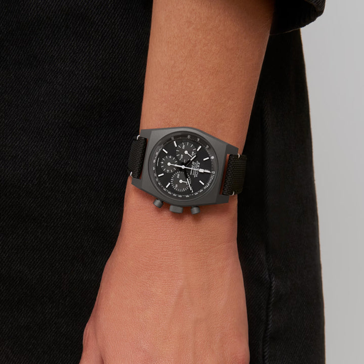 Zenith's Defy Revival Shadow is a New Look for a Classic - Worn