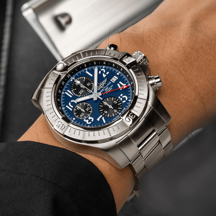 Breitling Avenger Chronograph GMT 45 - A24315101C1A1